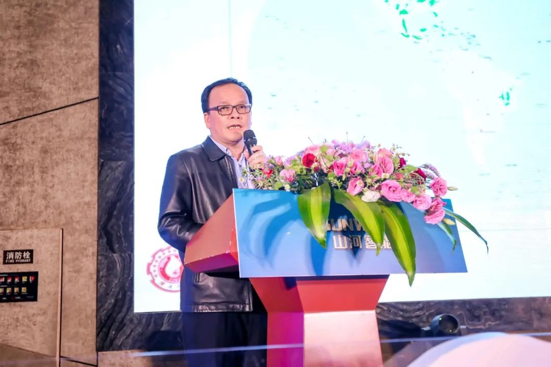 饕餮盛宴！Z6官网智能?建华建材预造桩施工设备与技术互换会隆沉召开