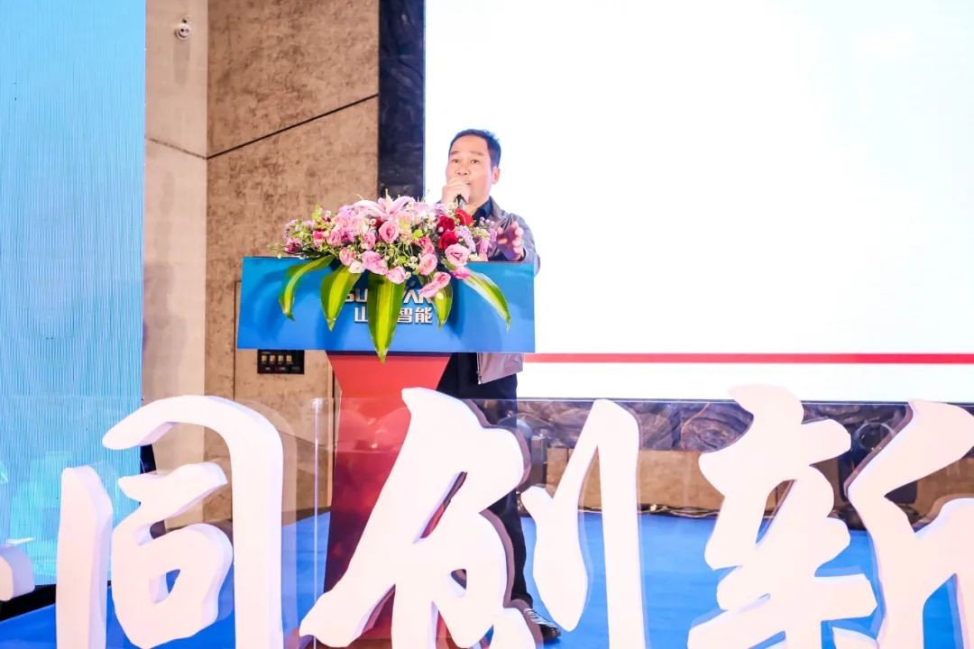 饕餮盛宴！Z6官网智能?建华建材预造桩施工设备与技术互换会隆沉召开