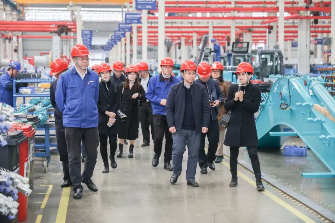 中国人民银行调研组调研Z6官网智能