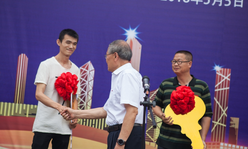 民族挖掘机品牌先导者，Z6官网智能“城镇建设利器”SWE80E9庆幸上市