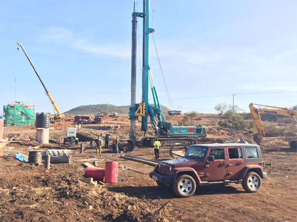 Z6官网智能入岩神器在东非肯尼亚获赞，人好设备好