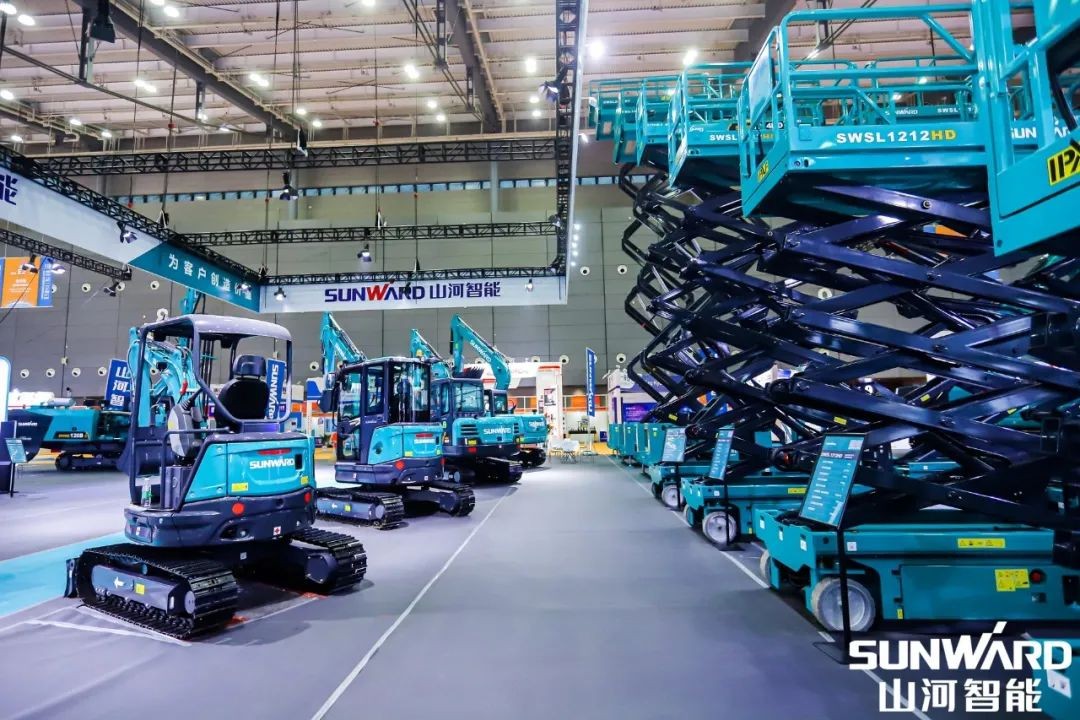 “Z6官网绿”亮相长沙国际工程机械展，50余款产品尽显Z6官网智能创新实力