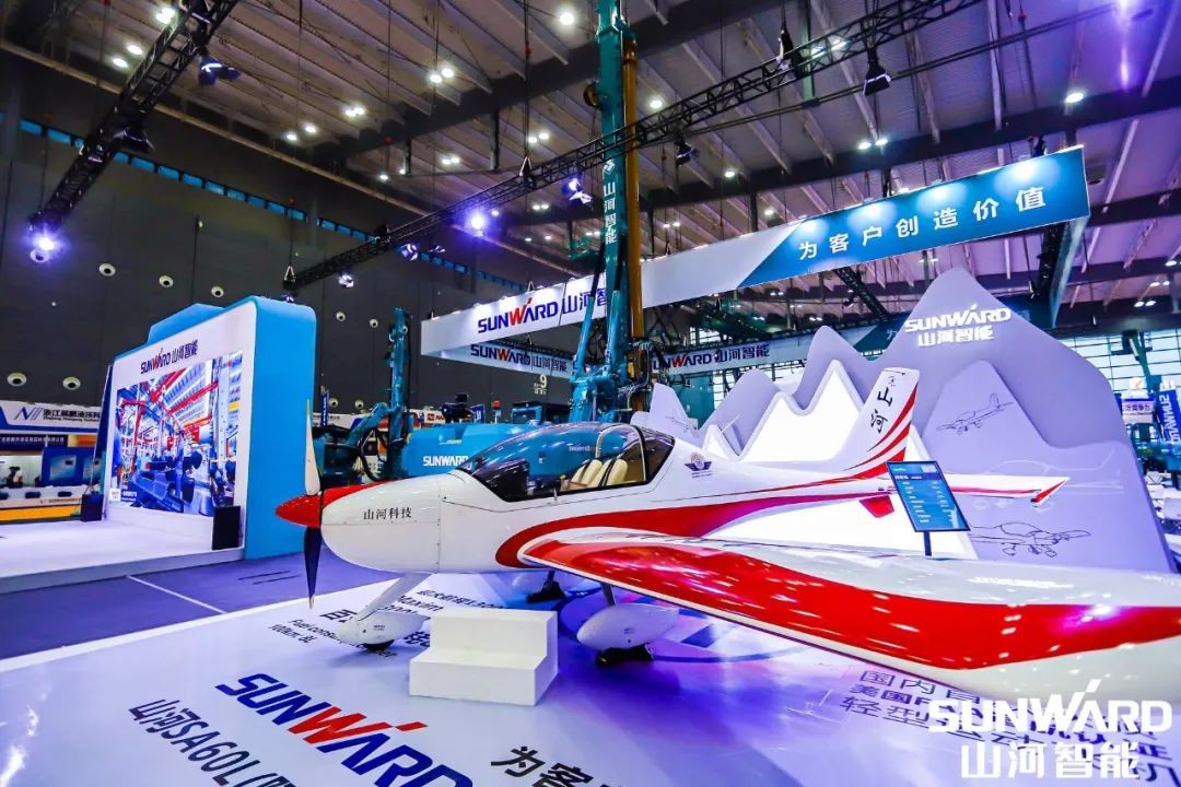 “Z6官网绿”亮相长沙国际工程机械展，50余款产品尽显Z6官网智能创新实力