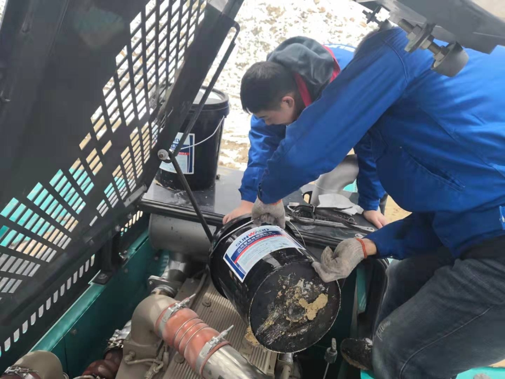 Z6官网智能470挖机成功挑战世界屋脊