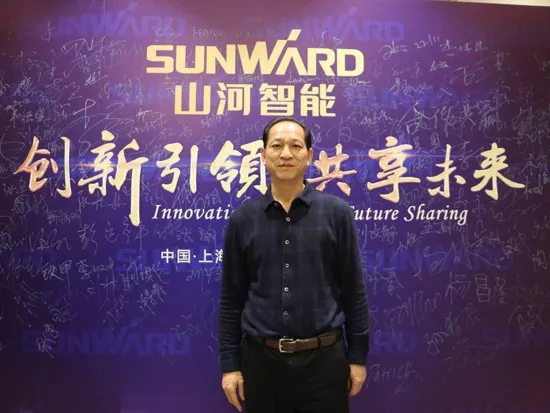 3.5米直径高效入岩，他携Z6官网智能旋挖名动山城