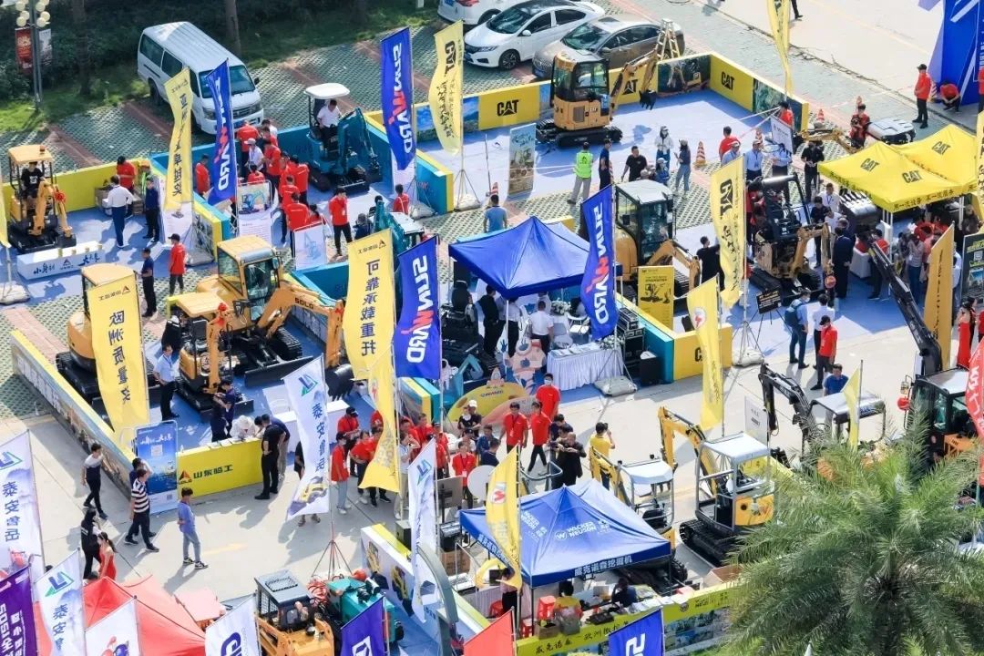 共享微挖新视界！Z6官网智能微挖三大王牌产品齐聚2021全球微挖大会