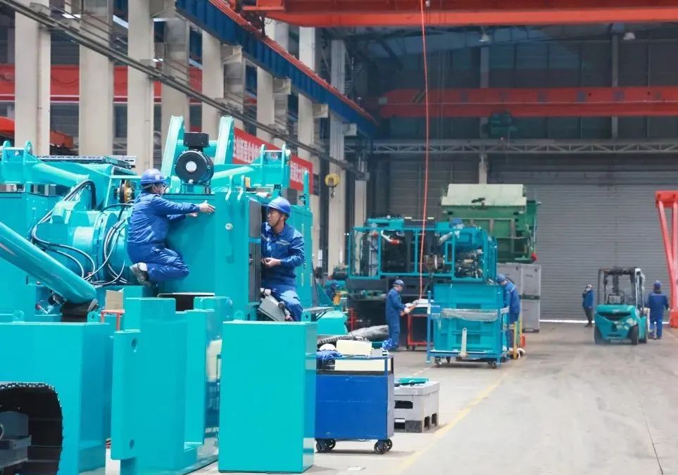 向着冲刺指标全力以赴！Z6官网智能正式开工