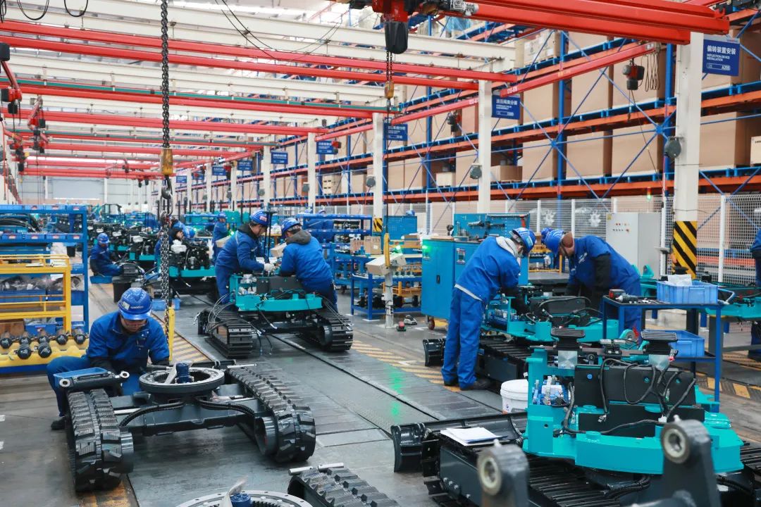 向着冲刺指标全力以赴！Z6官网智能正式开工