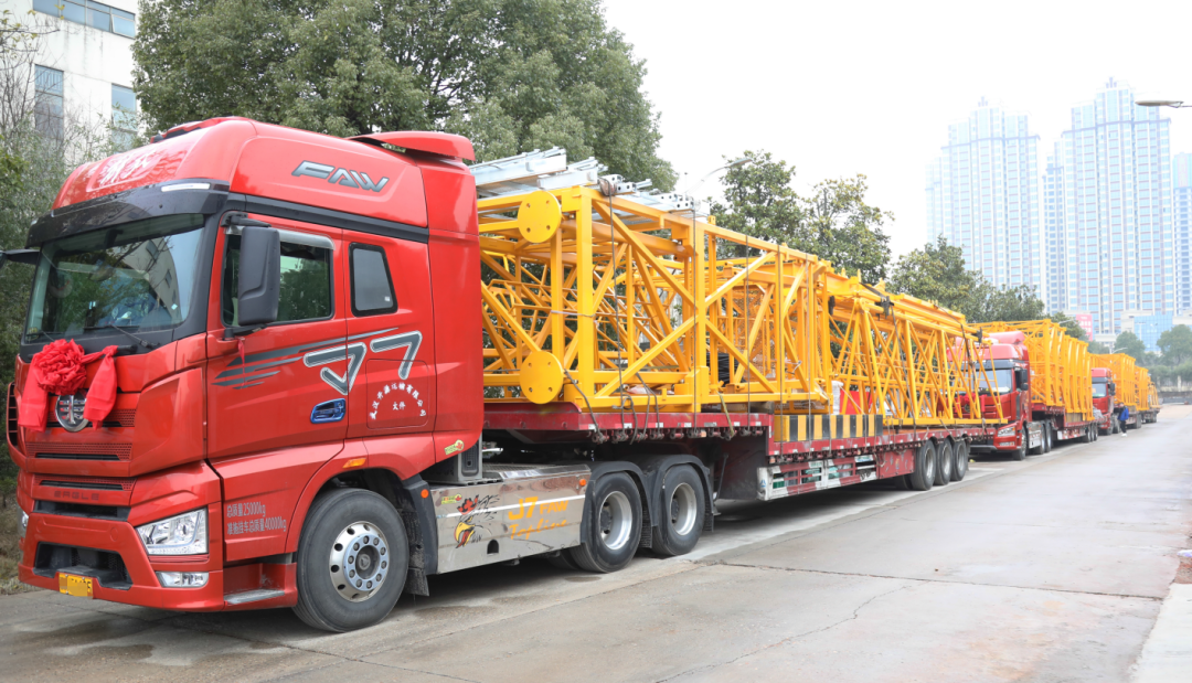 “虎”力全开！Z6官网江麓开门红发货典礼隆沉进行