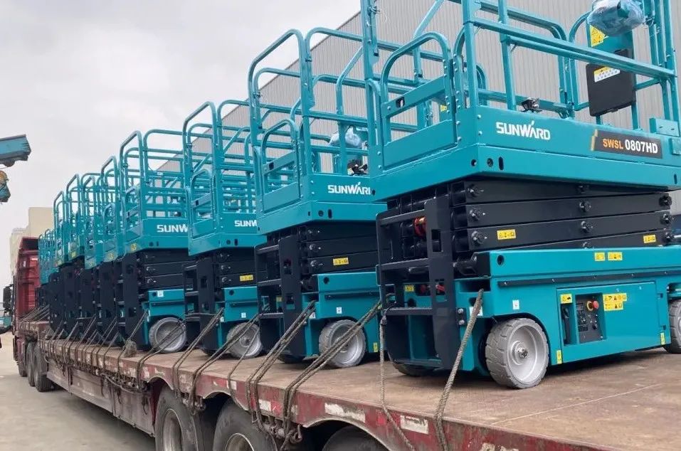 创下单日最高发货量纪录！Z6官网高机设备集中发货