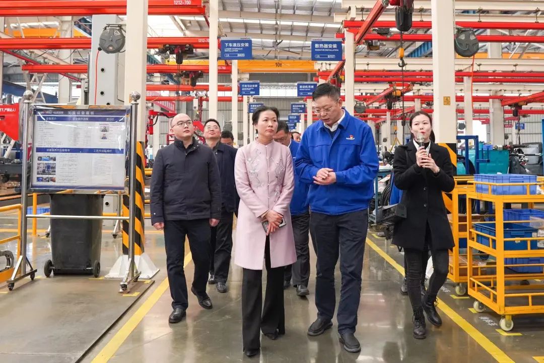 长沙市总工会、长沙经开区总工会一行调研Z6官网智能