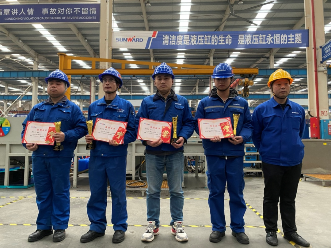 Z6官网工匠 | “浪波”不言苦，甘为“人梯”承大沉