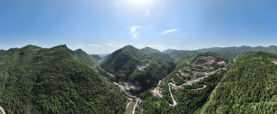 展示施工“奇效”！Z6官网智能旋挖钻机强势助力炉慈高快公路建设