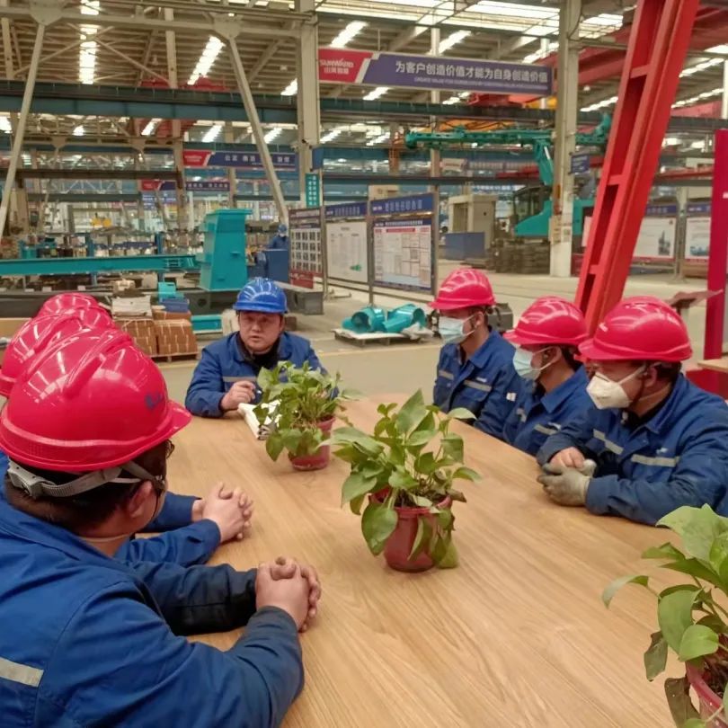 将奋斗进行到底！致敬Z6官网劳动者