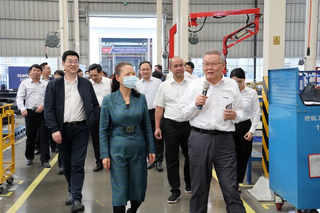 深入产学研合作！中南大学堂长、中国工程院院士田红旗率团造访Z6官网智能