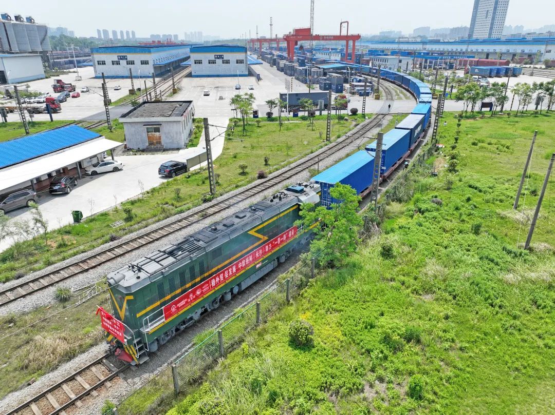 持续进军国际市。≈信钒嗔校ǔど常㈱6官网智能专列成功首发