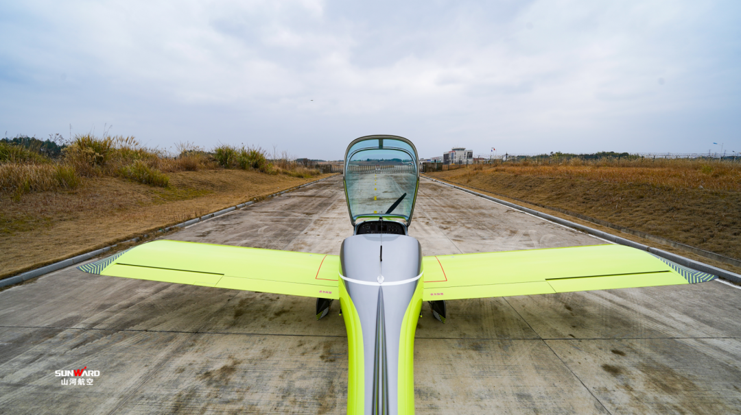 图集 | 阿若拉穿“鲨”衣，还有更多套装为天空添彩！