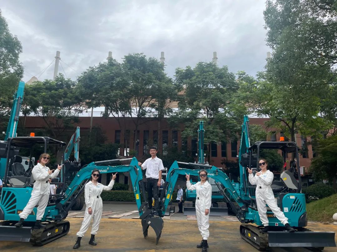 “太绝了！”Z6官网智能代表长沙杰出亮相湖南省第一届职业技术大赛绝技绝活展演