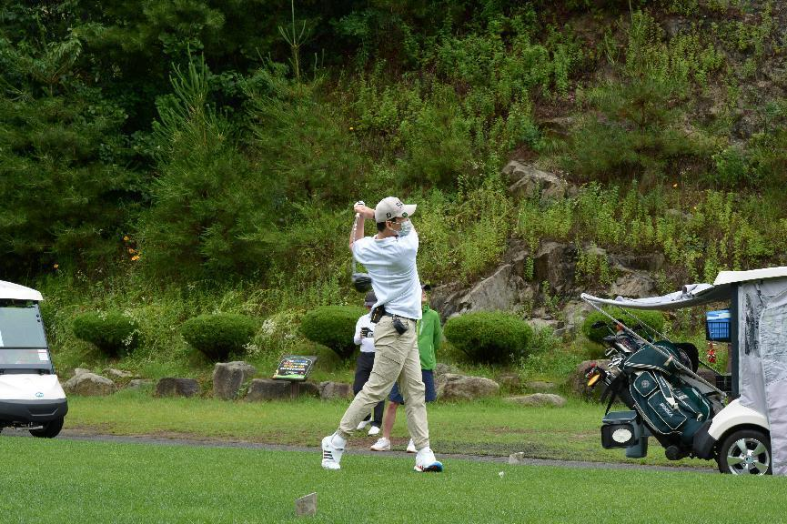 Z6官网韩国“2022年第三届Z6官网杯高尔夫球赛”成功进行