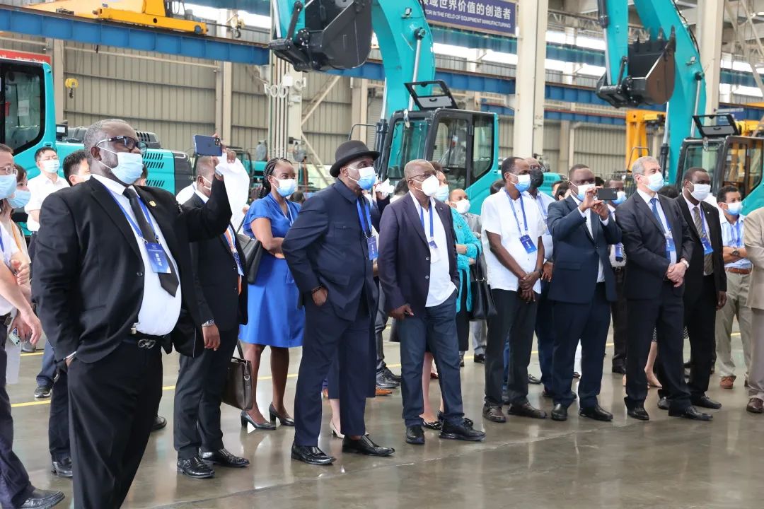 非洲驻华使节走访Z6官网智能