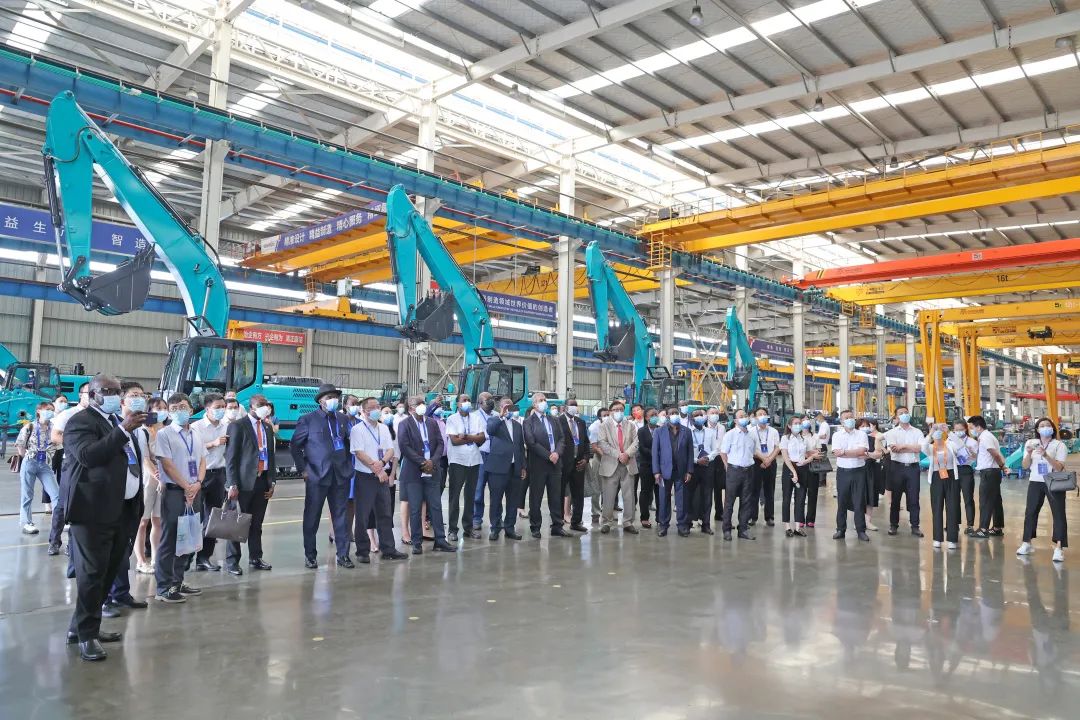 非洲驻华使节走访Z6官网智能