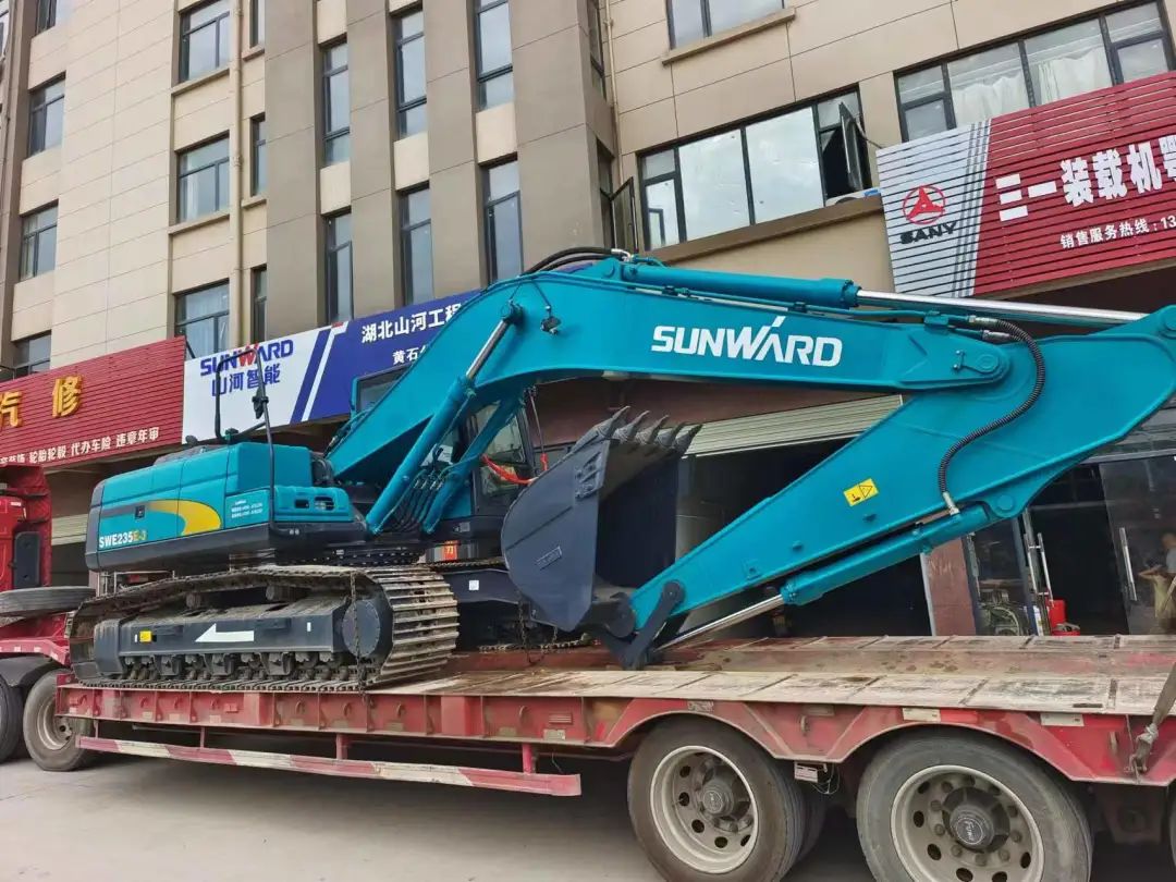 全款拿下！Z6官网智能挖掘机奔赴工地一线