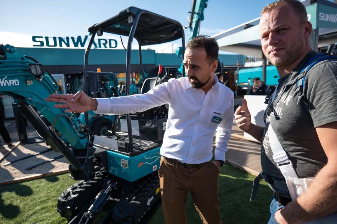 Bauma 2022 | 一组火热现场图带您沉温Z6官网智能德国宝马展之旅