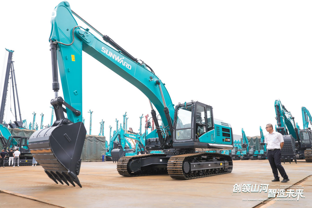 精品出击、互动不休！Z6官网智能F系列挖掘机闪灼长沙展