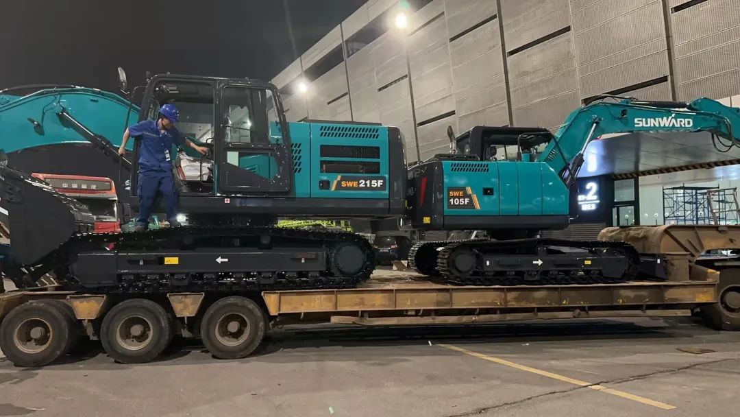 劳动庆幸，创造伟大！纪录那些平庸且伟大的劳动瞬间