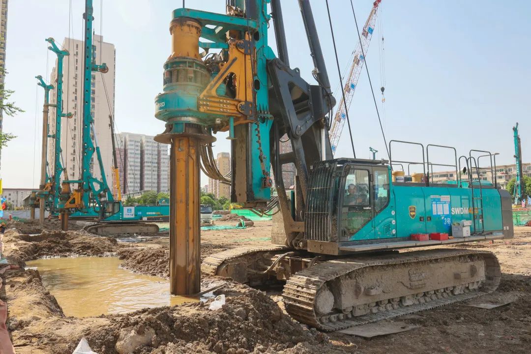 闪灼首都！Z6官网智能旋挖钻机集群助力民生工程