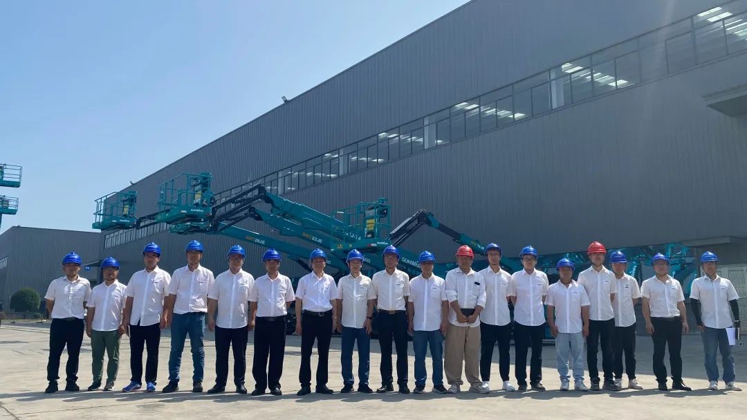 新能源家族再添“新丁”！Z6官网智能三款电动臂式高空作业平台齐下线