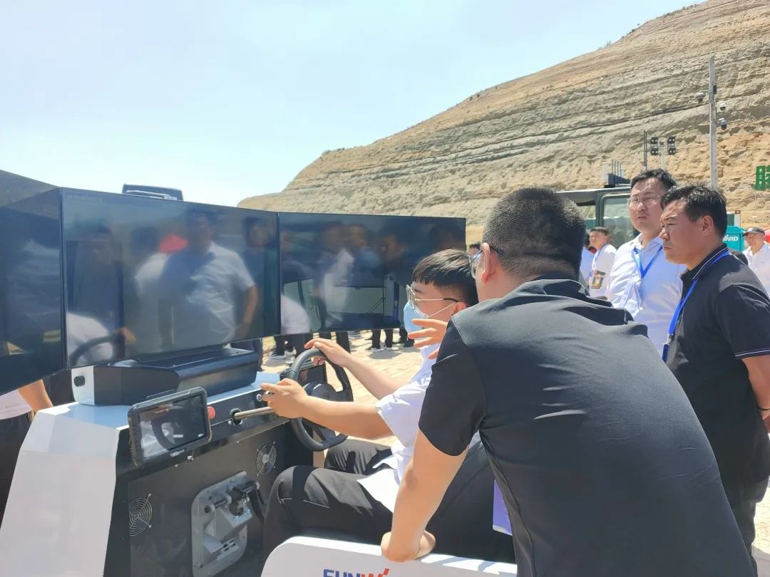 加码绿色矿山！“Z6官网绿”亮相鄂尔多斯市煤矿三化融合现场推动会