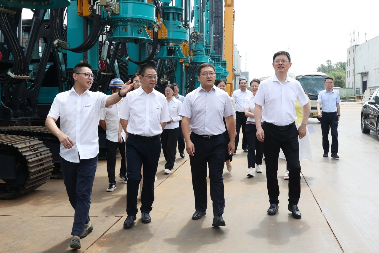 商务部自贸区港司调研Z6官网智能