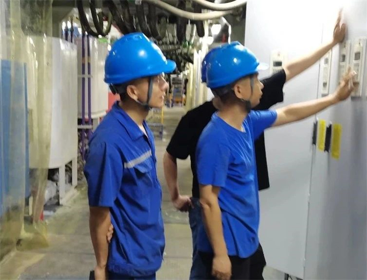 首战华东市。≈刑鶽6官网杭德市域铁路工程地莫区间左线盾构机顺利始发