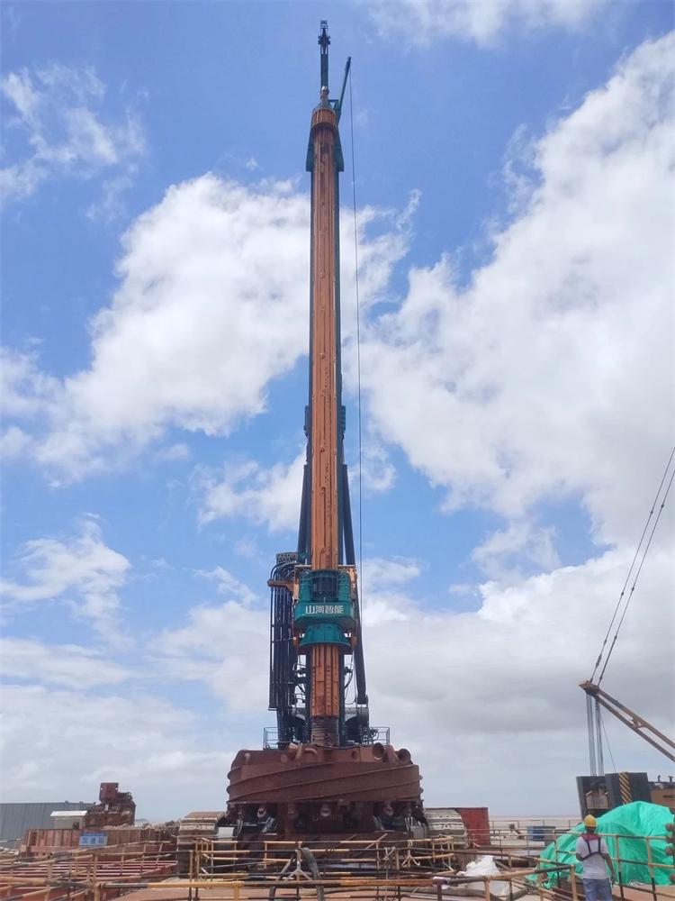 喜报！Z6官网智能实现“全球最大”6.3米直径旋挖桩成孔成桩