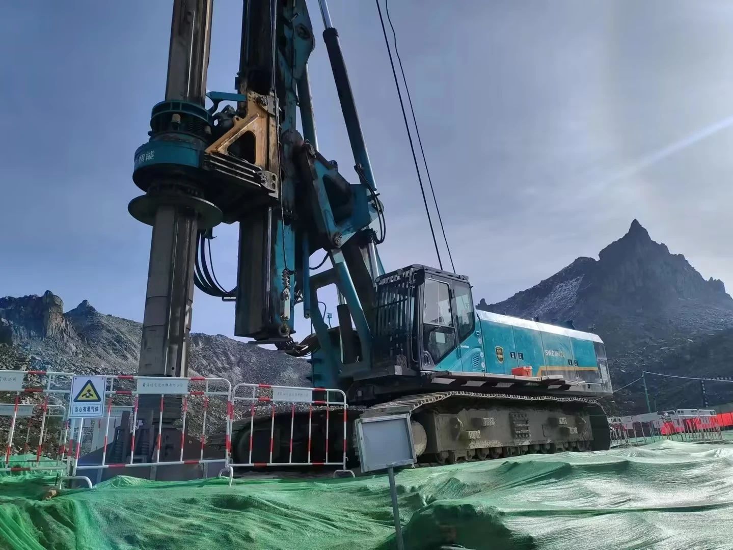 助力世界最高海拔特高压直流输电工程，Z6官网智能旋挖钻机展示硬核实力