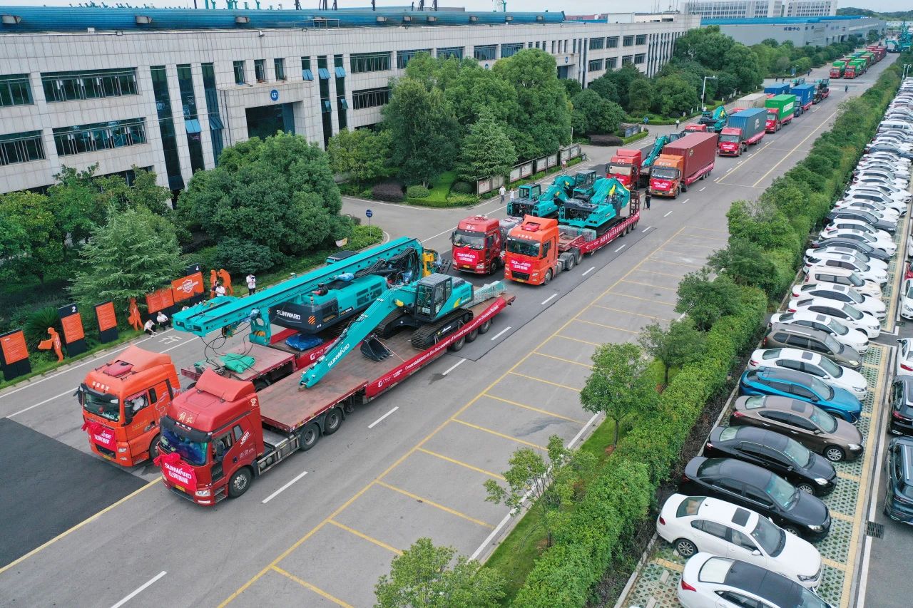 持续进军国际市。6官网智能近百台设备集中发货