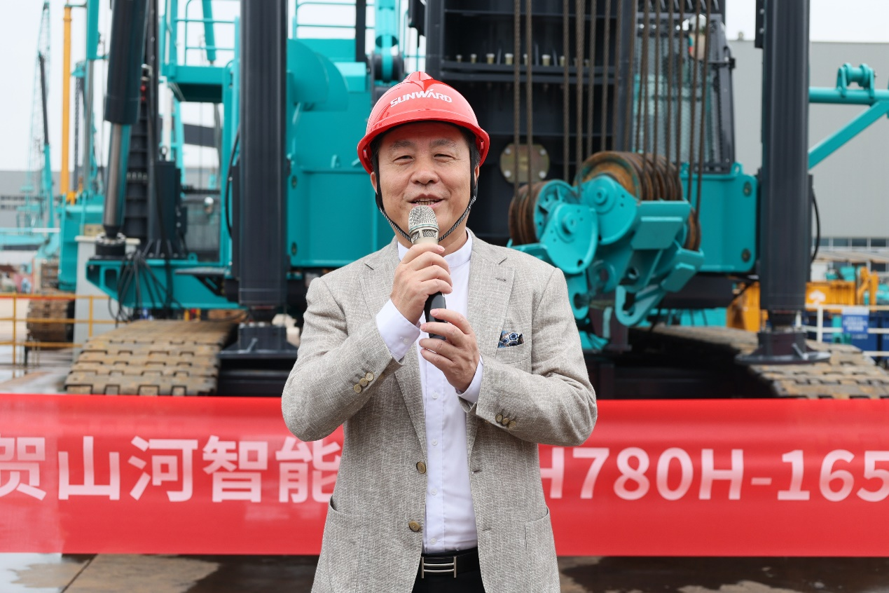 民族品牌获认可！Z6官网智能桩架产品交付香港客户