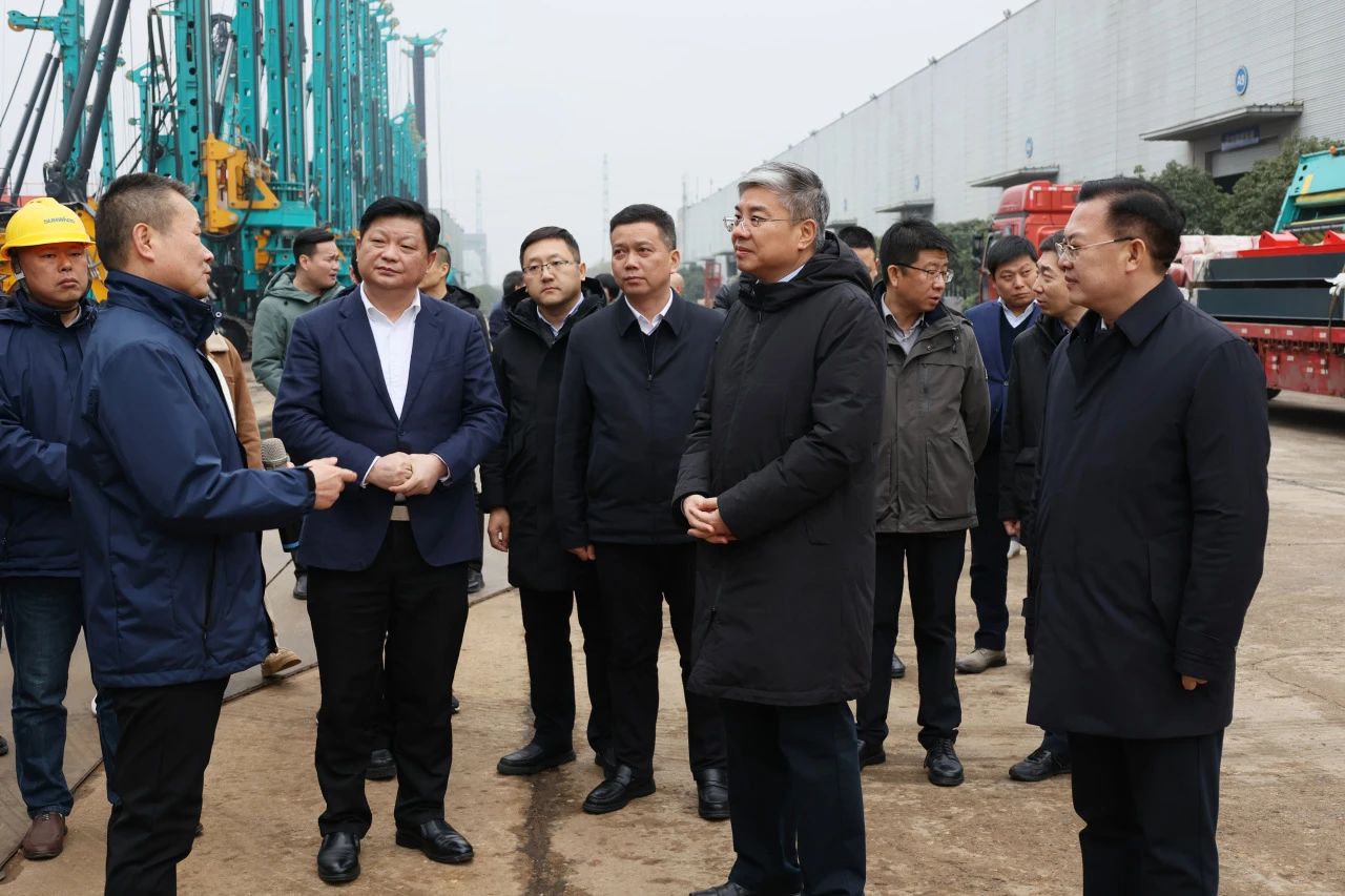 商务部部长助理唐文弘调研Z6官网智能