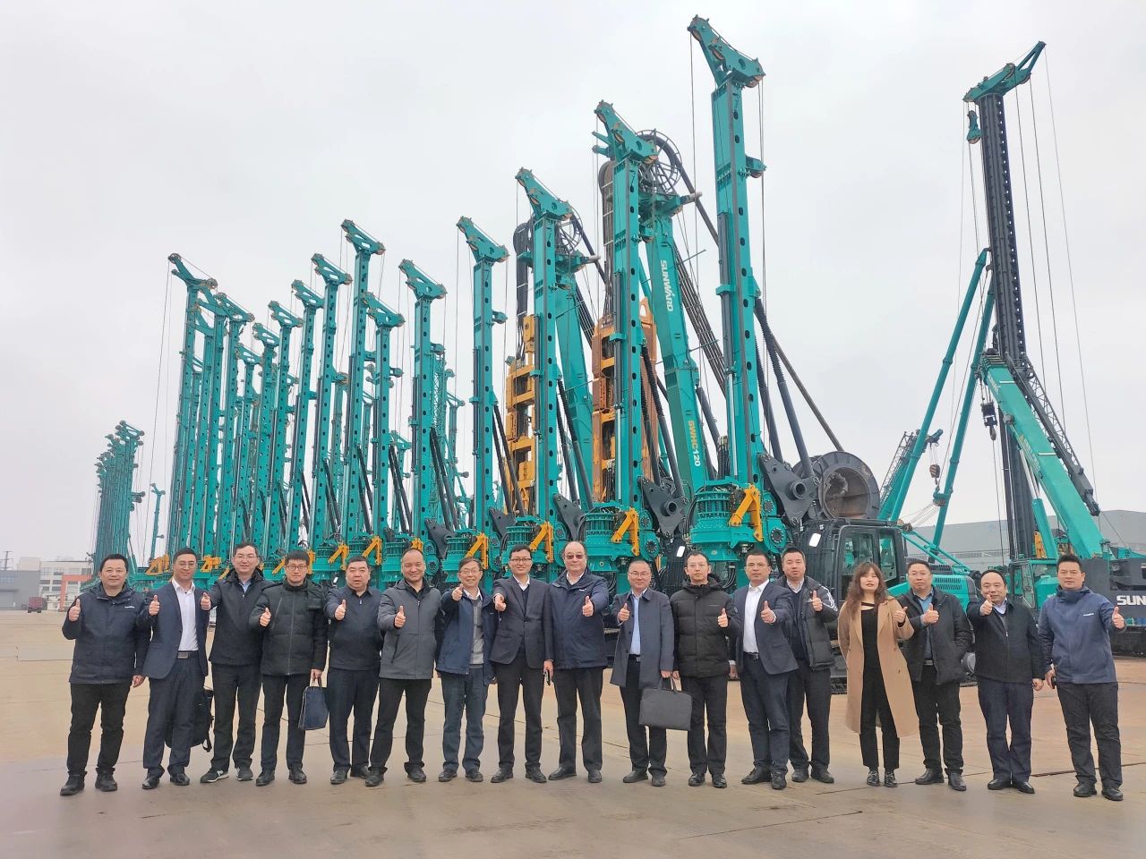 加强全方位合作！中铁二十局到访Z6官网智能