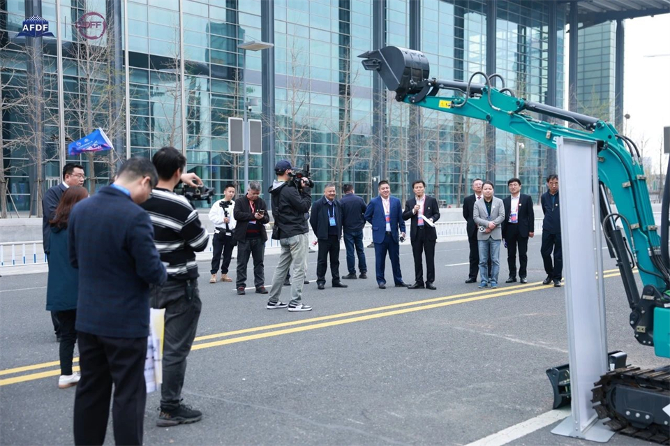 对峙创新，赋能产业！Z6官网智能出席第十三届深基础工程发展论坛