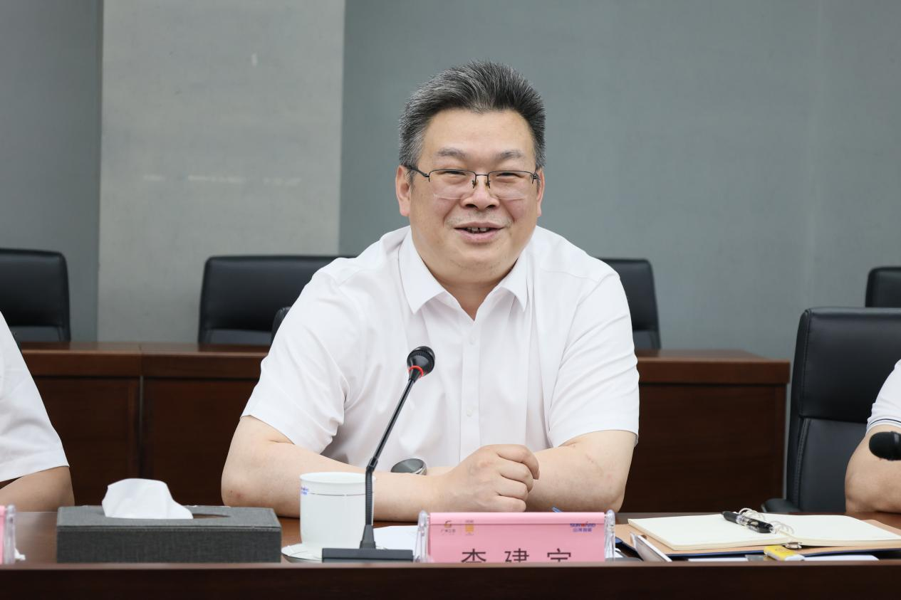 湖南钢铁集团党委书记、董事长李建宇到Z6官网智能调研互换