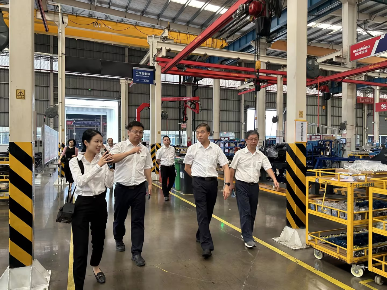 深入互换合作！广州港李明忠副总经理率队光临Z6官网智能调查互换！