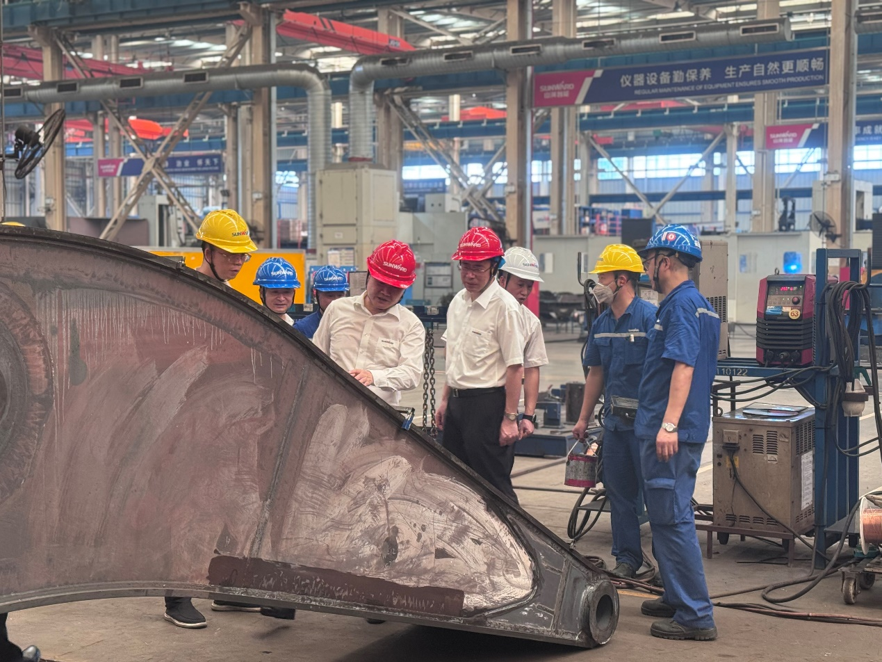 战高温，保安全--Z6官网智能发展高温防暑专项安全查抄