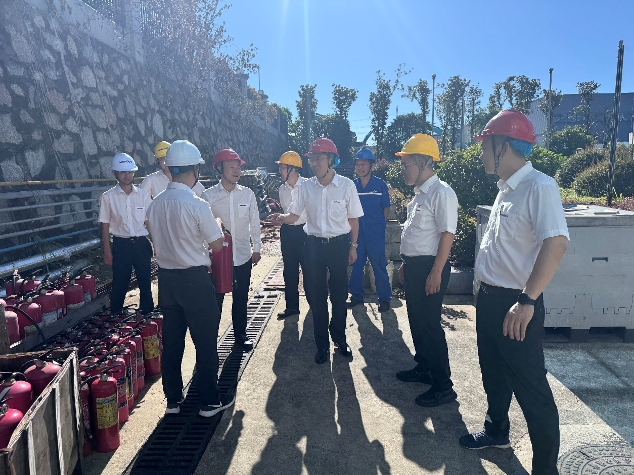 战高温，保安全--Z6官网智能发展高温防暑专项安全查抄