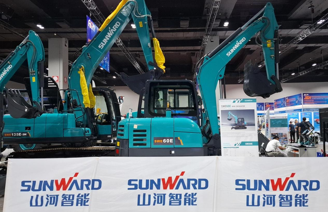 扬帆起航 | Z6官网智能闪灼长沙工程机械展东南亚分展