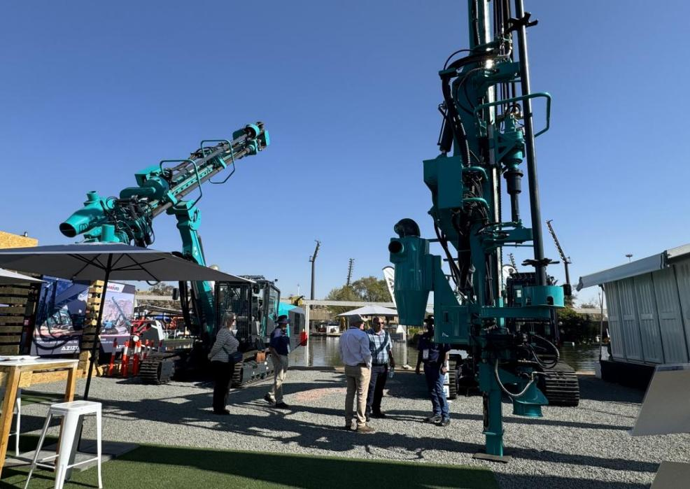 逾越山海，沉器远航！Z6官网智能亮相南非最大矿业展会