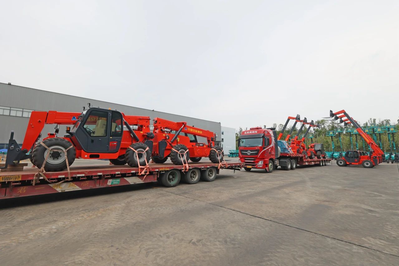 应运而生，“急”快响应！Z6官网智能伸缩臂叉装车进军应急接济领域