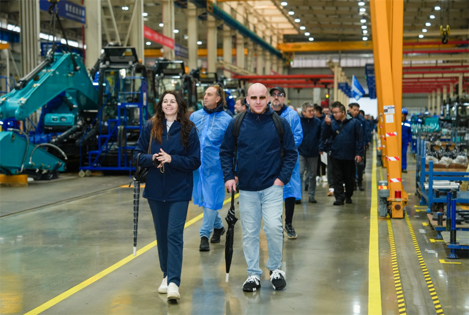 创新引领价值，梦想造诣将来！Z6官网智能25周年庆典暨全球客户节隆沉进行