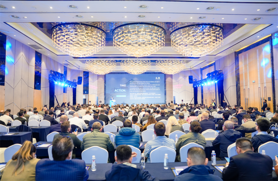 创新引领价值，梦想造诣将来！Z6官网智能25周年庆典暨全球客户节隆沉进行